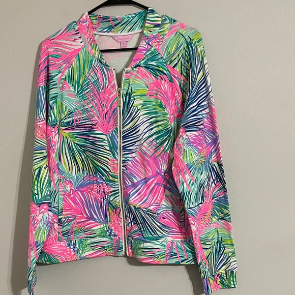 Lilly Pulitzer Jackets & Blazers - Lilly Pulitzer UPF 50+ Joleen Bomber zip-up jacket in the Scarlet Macaw print XL